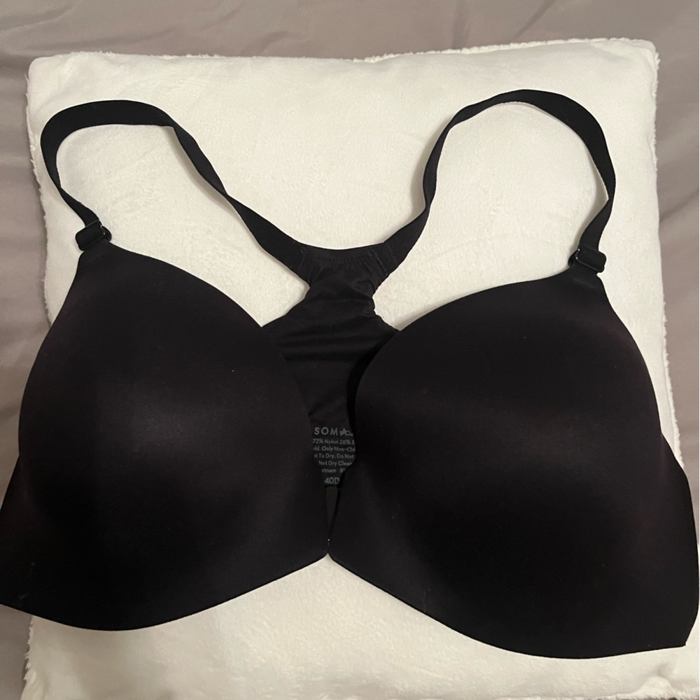 Black racer back with front closure